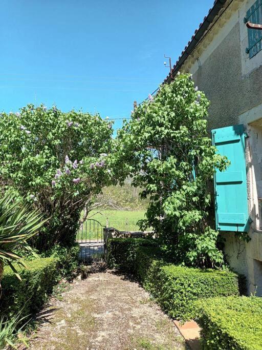 شقة Charmant Studio Avec Jardin A La Campagne Sur Le Chemin De Saint Jacques De Compostelle لوزيرت المظهر الخارجي الصورة
